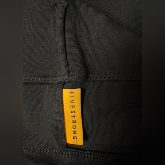 Preowned Nike lives strong black track jacket with hood size M & yellow t shirt - Picture 5 of 13